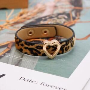 GALLANT & GRACE  Leopard Pattern Fashion Bracelet